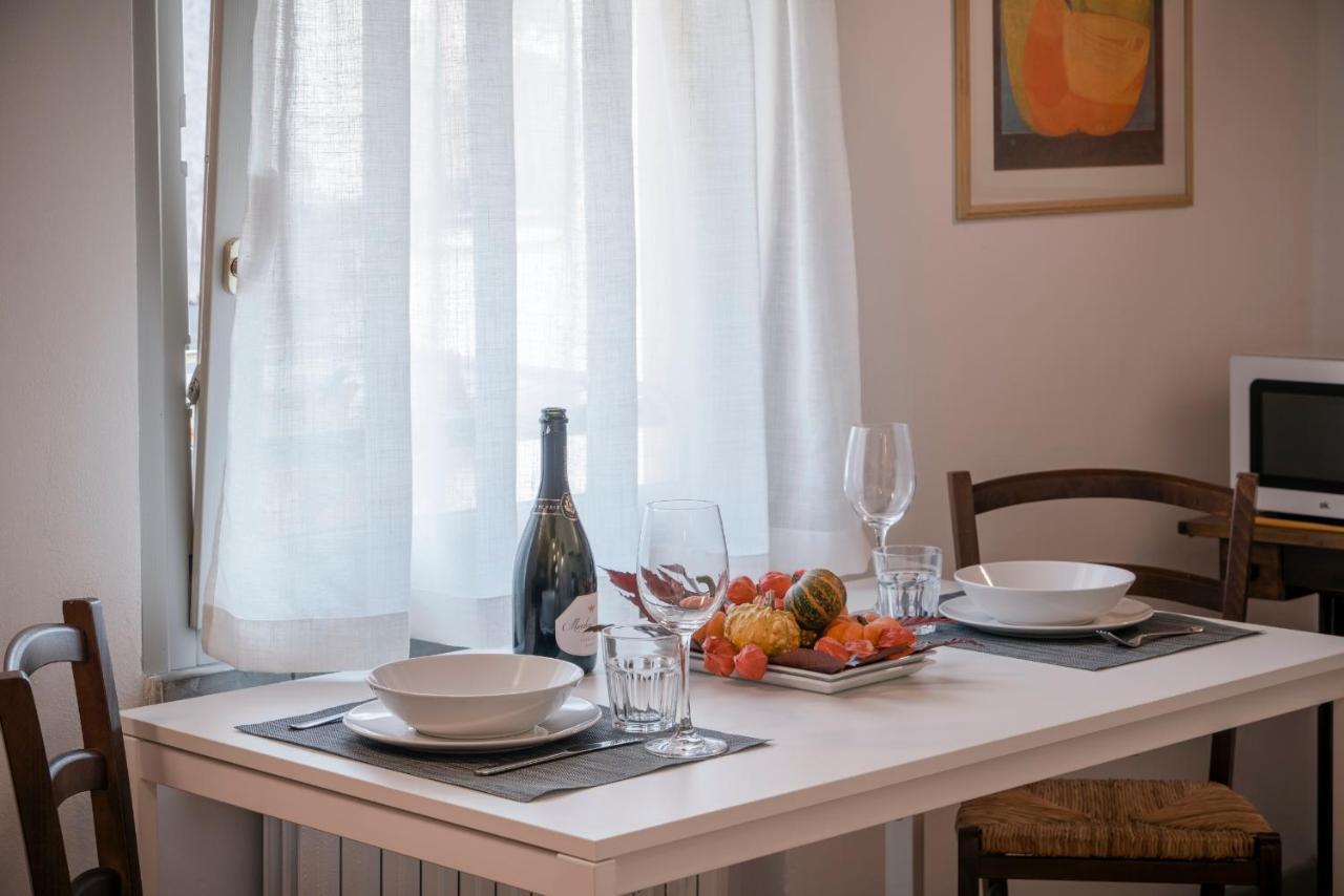 Lovely Mansard Iseo Portelle Holiday With Private Parking And Bike Storage Exterior photo